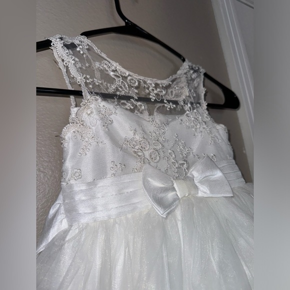Tahari Girls Flower Girl/Baptisim Dress Girls Sz 4 - Picture 2 of 7